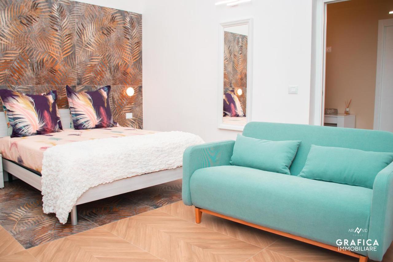 Ameli Home Luxury Apartment Tarento Exterior foto